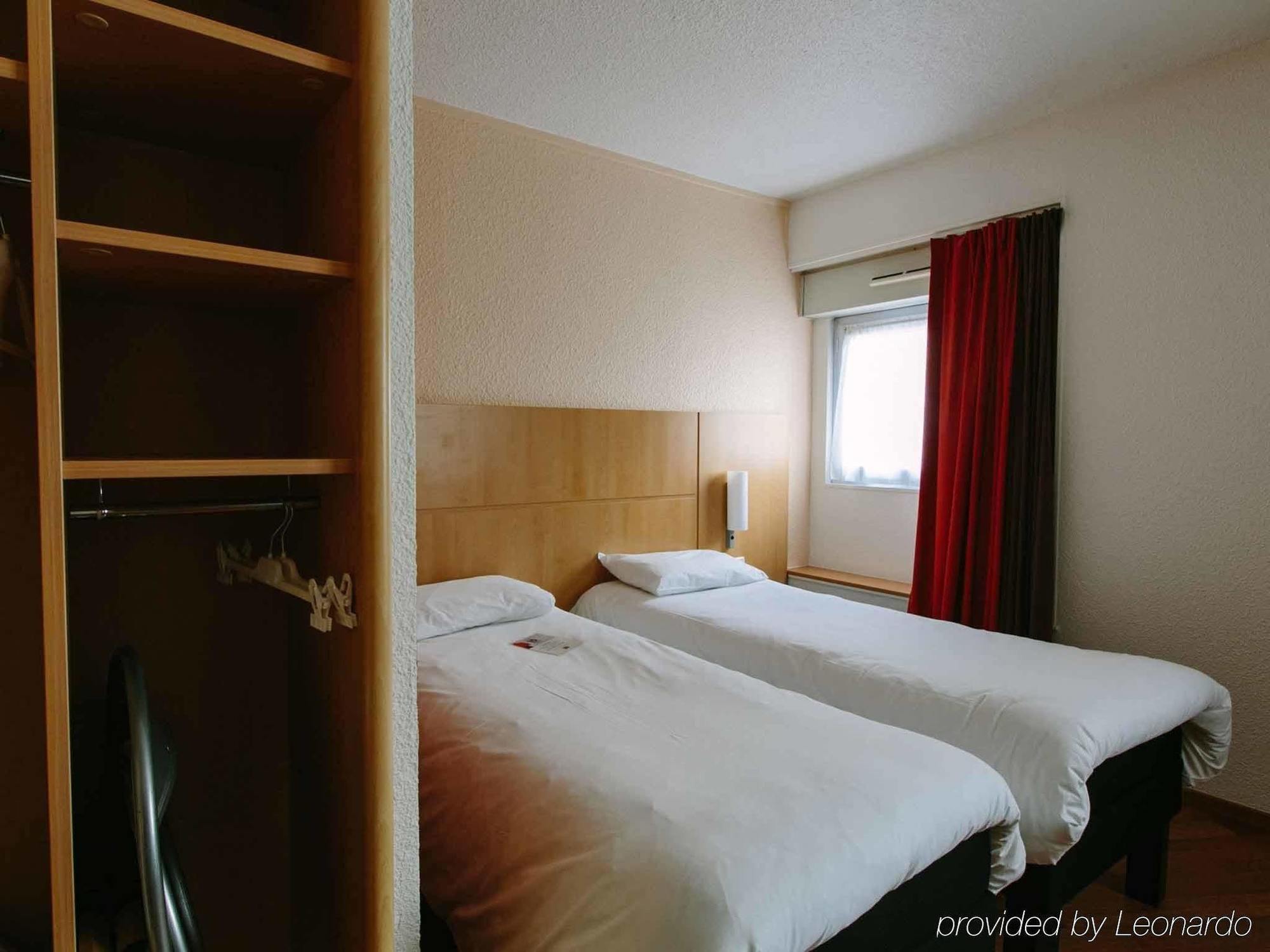 ไอบิส อาล็องซง Hotel ภายนอก รูปภาพ